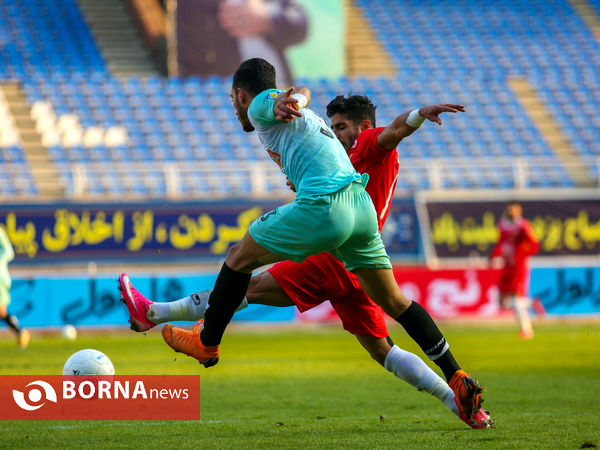 دیدار تیم های شهرخودرو مشهد و سایپا تهران