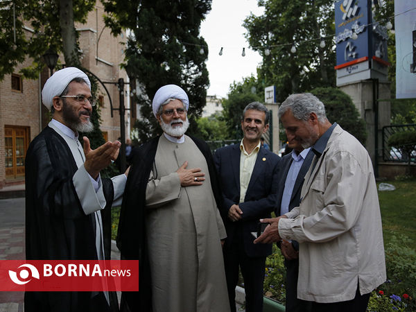 ضیافت افطاری حجت الاسلام والمسلمین احمد مازنی