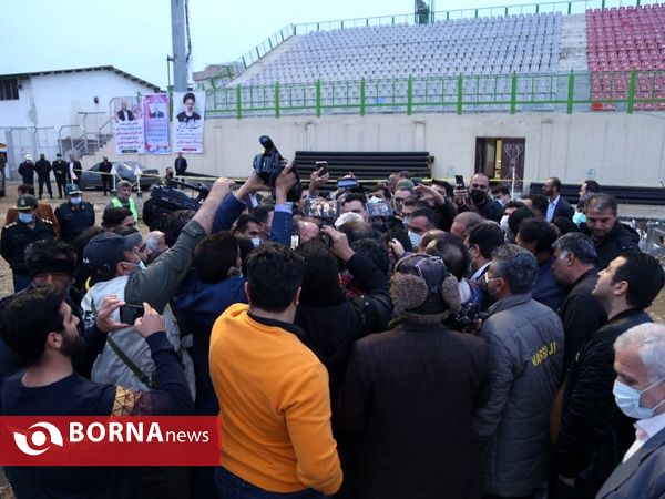 بازدید وزیر ورزش از استادیوم نساجی قائمشهر