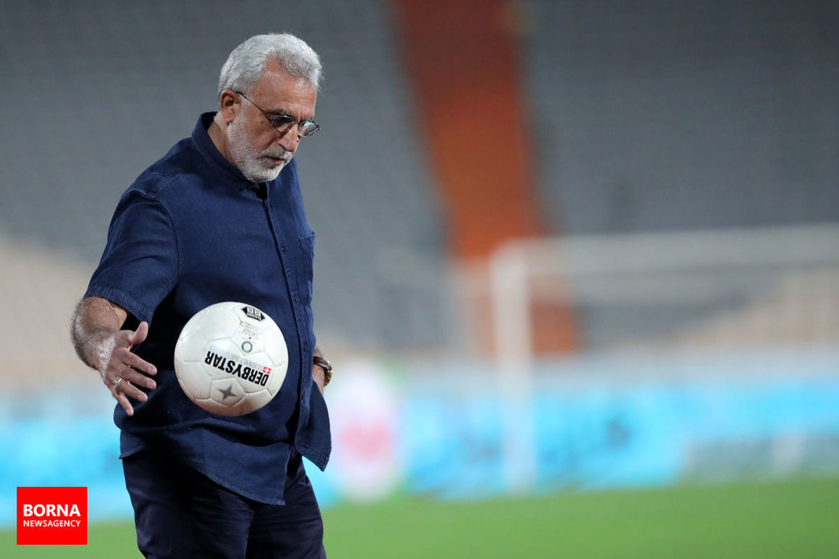 حسین فرکی: زمان حضور یک مربی ایرانی روی نیمکت تیم ملی فرارسیده است/ مردم از کار اصولی دفاع می‌کنند