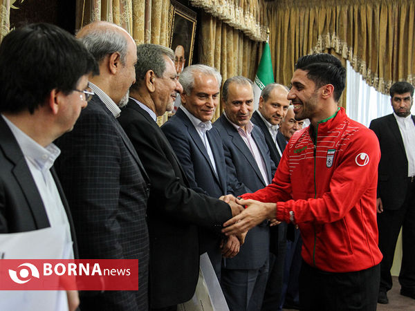 دیدار اعضای تیم ملی فوتسال با معاون اول رئیس جمهوری