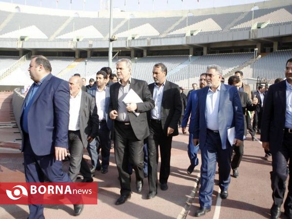 در حاشیه بازدید نمایندگان مجلس از مجموعه ورزشی آزادی