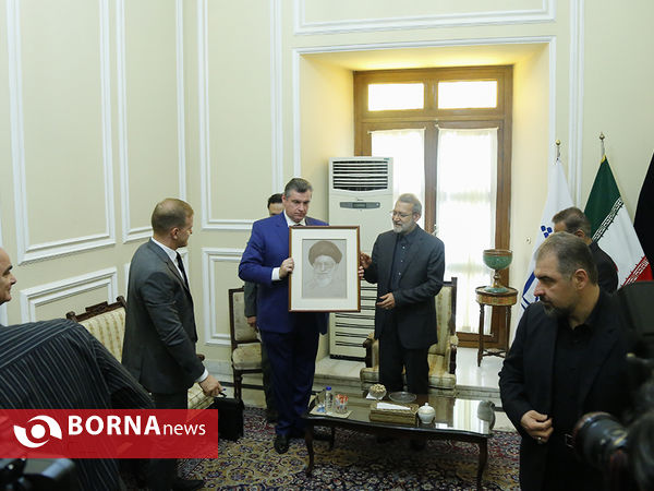 دیدار علی لاریجانی با رییس کمیته امور بین الملل دومای روسیه