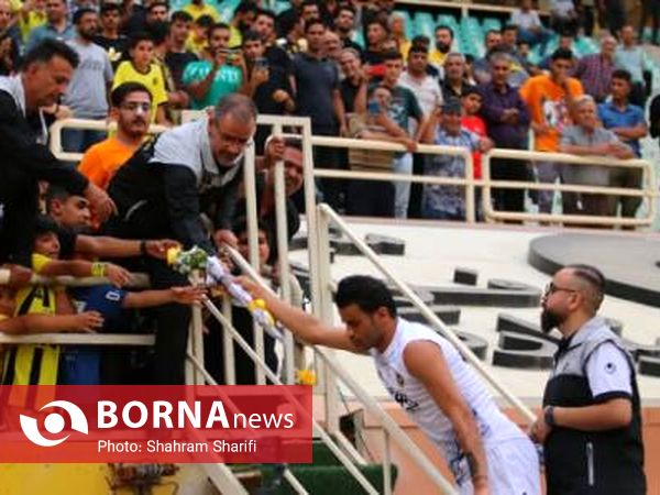 گزارش تصویری تمرین تیم فوتبال سپاهان با حضور هواداران 