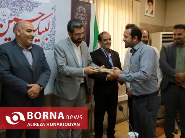 تجلیل از کارگران واحدهای تولیدی و صنعتی اروند