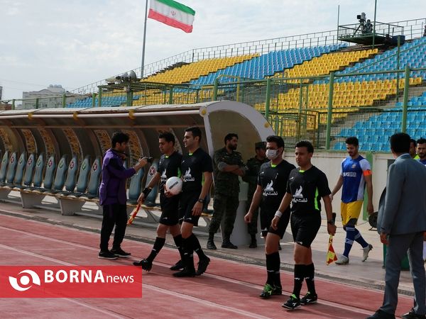 در حاشیه دیدار تیم های فوتبال صنعت نفت - شمس آذر قزوین