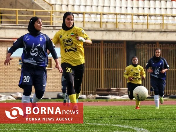 دیدار تیم های فوتبال سپاهان و پیکان البرز