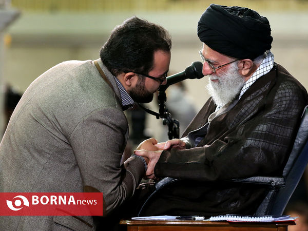 دیدار رهبر معظم انقلاب با جمعی از دانشجویان