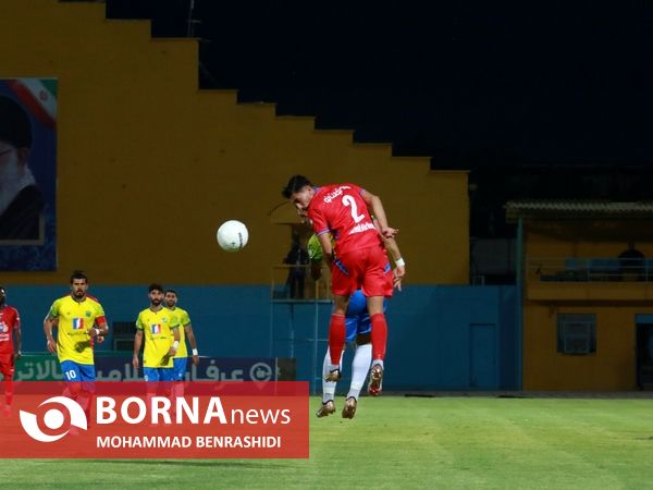 دیدار تیم های فوتبال صنعت نفت - نساجی