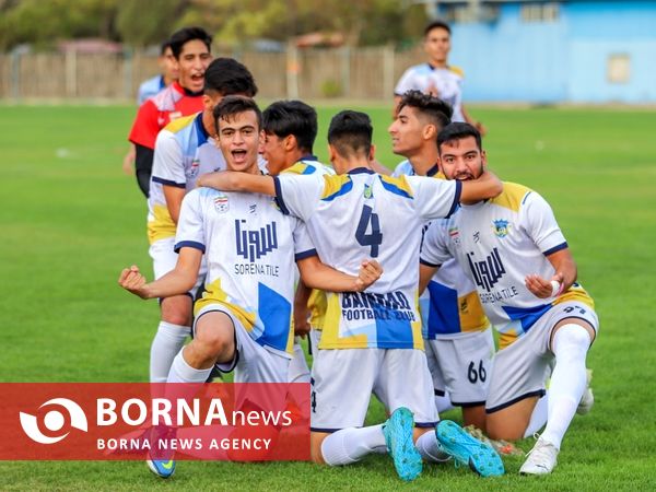 دیدار تیم های فوتبال بامداد  اراک- بصیر اهواز