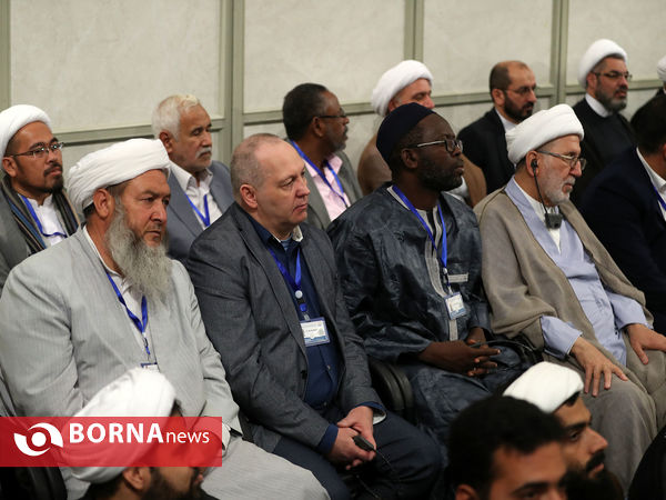 دیدار اعضای کنگره نقش شیعه درگسترش‌علوم‌اسلامی با رهبرانقلاب