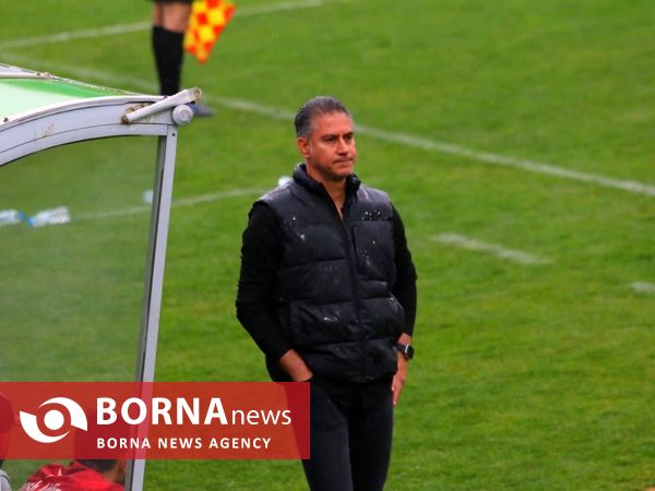 دیدار تیم های فوتبال ذوب آهن - نساجی مازندران