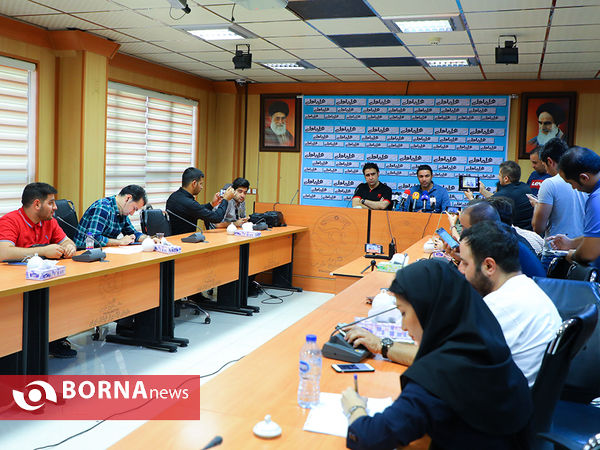نشست خبری مربیان تیم های پرسپولیس و نساجی