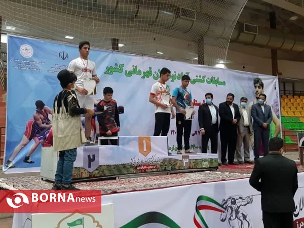 برگزاری مسابقات کشتی آزاد نونهالان کشور در الیگودرز