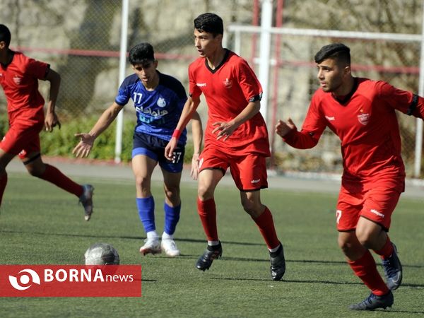دیدار تیم‌های فوتبال نوجوانان پرسپولیس 2-  نوجوانان استقلال 0