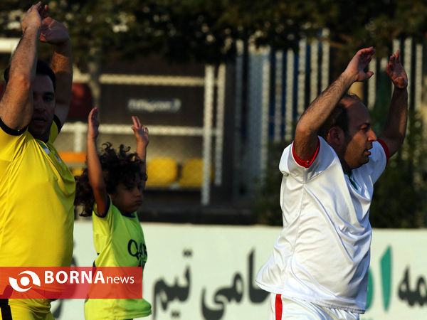 تمرین تیم فوتبال ستارگان ایران