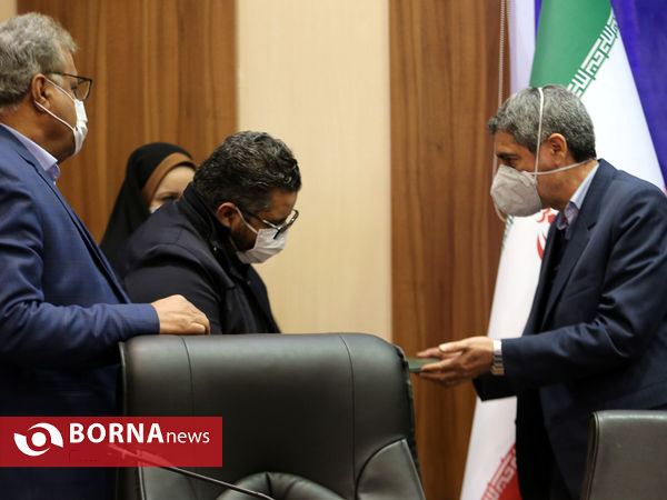 نشست خبری استاندار فارس به مناسبت دهه فجر
