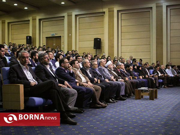 دیدار صمیمانه رییس جمهوری با خانواده ورزش