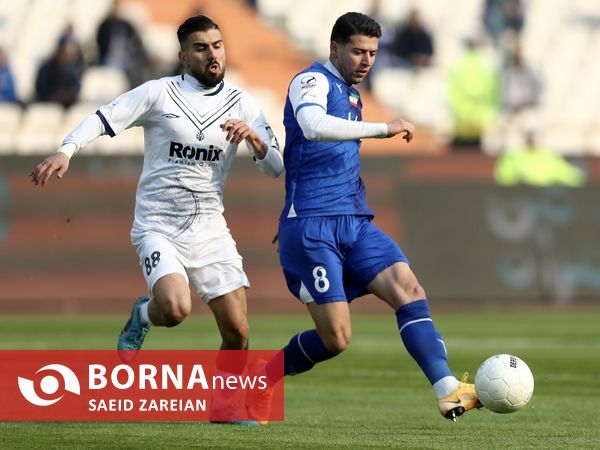 دیدار تیم های استقلال تهران -ملوان بندر انزلی