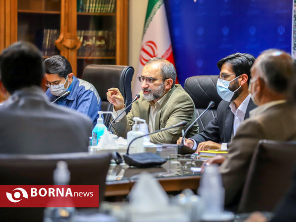 نشست استاندار مرکزی با نمایندگان جامعه کارگری