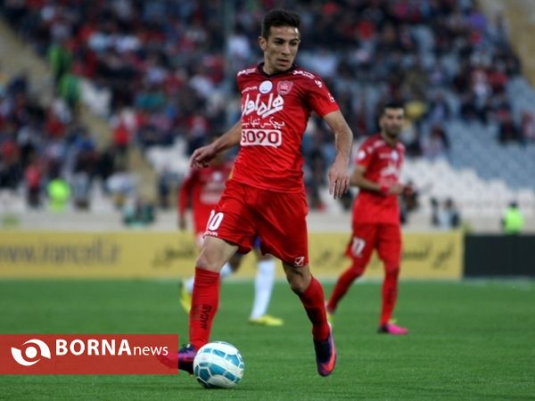 دیدار تیم های فوتبال پرسپولیس- صنعت نفت آبادان