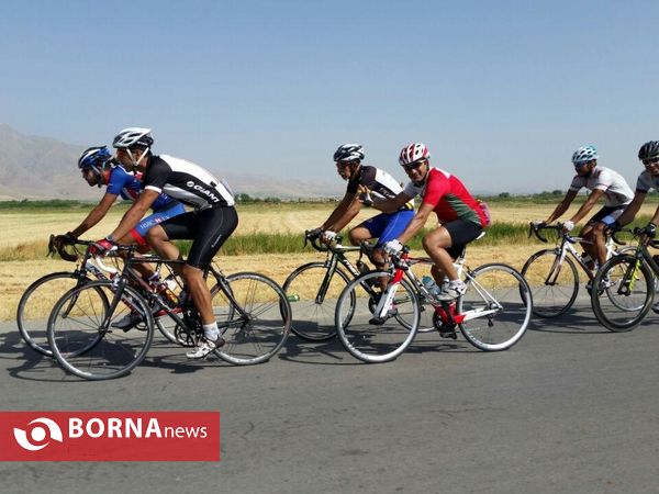 مسابقه دوچرخه سواری پیشکسوتان لرستان دربروجرد