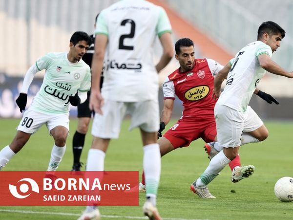 دیدار تیم های پرسپولیس تهران - ذوب آهن اصفهان
