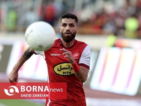 دیدار تیم های فوتبال پرسپولیس - صنعت نفت