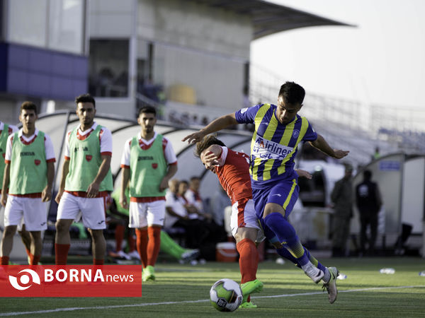دیدار تیم های گسترش فولاد تبریز و پرسپولیس با برتری شاگردان برانکو