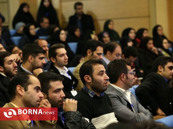 هم اندیشی صمیمانه جوانان با دولت