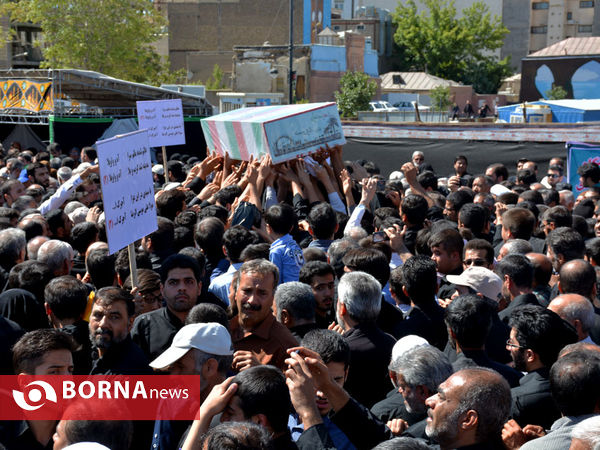 تشییع پیکرشهدای گمنام در مشهد
