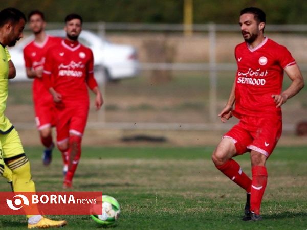 دیدار تیم های فوتبال سپیدرود رشت _ نفت و گاز گچساران