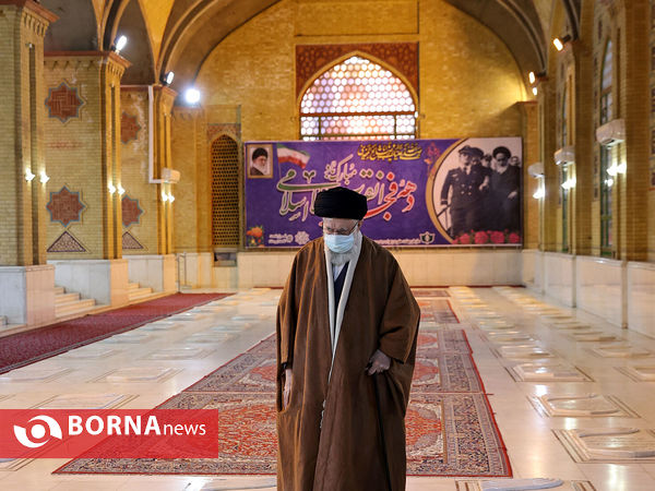 حضور رهبر انقلاب در مرقد امام خمینی(ره) و گلزار شهدا