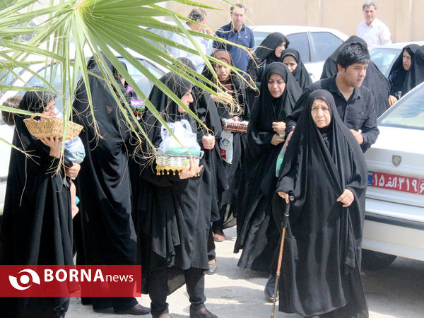 وداع خانواده شهید محمد قایدی با فرزندشان پس از 32 سال فراق