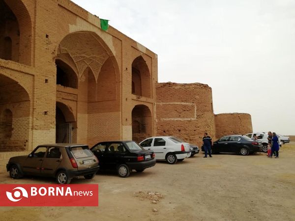 کاروانسرای دیر گچین