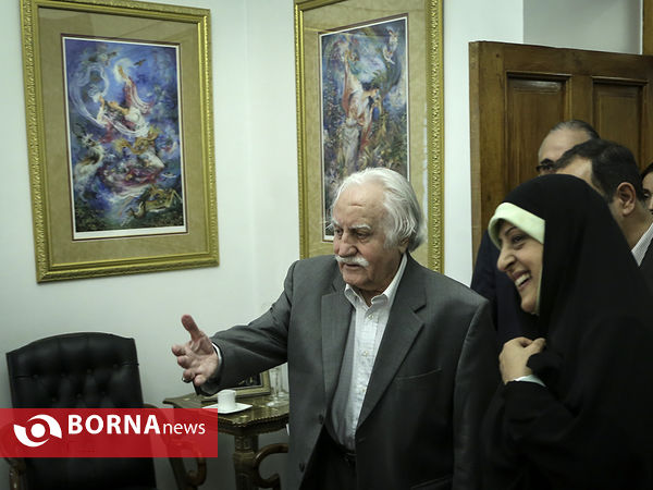 بازدید رییس سازمان محیط زیست از آثار جدید استاد فرشچیان