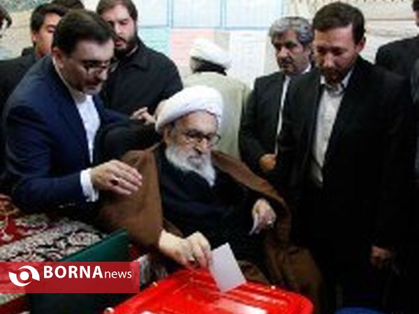 حضور آیت الله واعظ طبسی در انتخابات هفتم اسفند، چند ساعت قبل از بستری شدن در بیمارستان