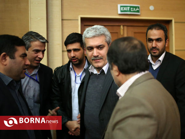 هم اندیشی صمیمانه جوانان با دولت