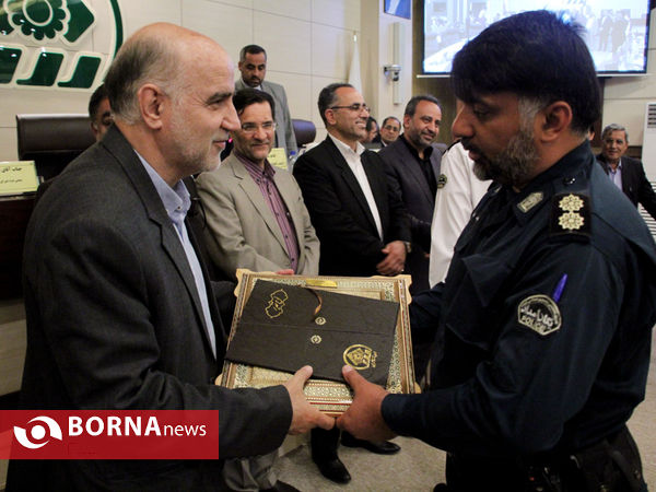 تقدیر شورای اسلامی شهر شیراز ازپدران  نمونه
