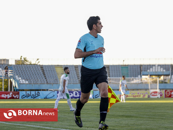 در حاشیه دیدار تیم های فوتبال آلومینیوم - تراکتور سازی