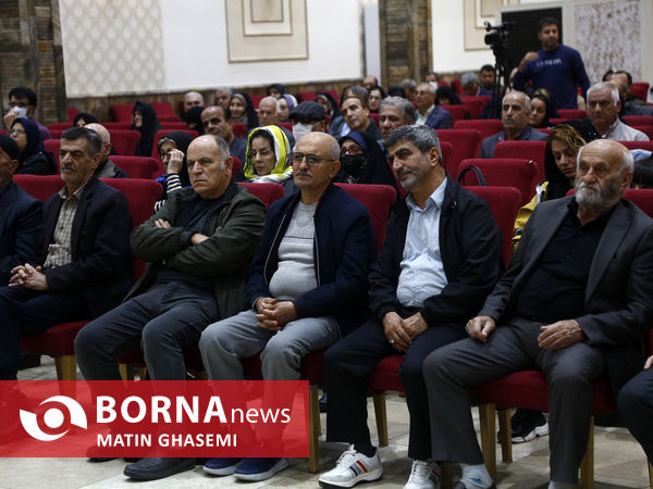 اکران مستند از تیرانا تا تهران