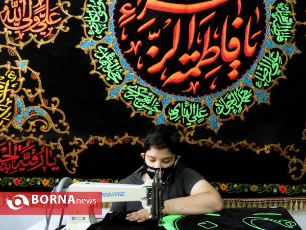 کارگاه های دوخت پرچم در روزهای عاشورایی
