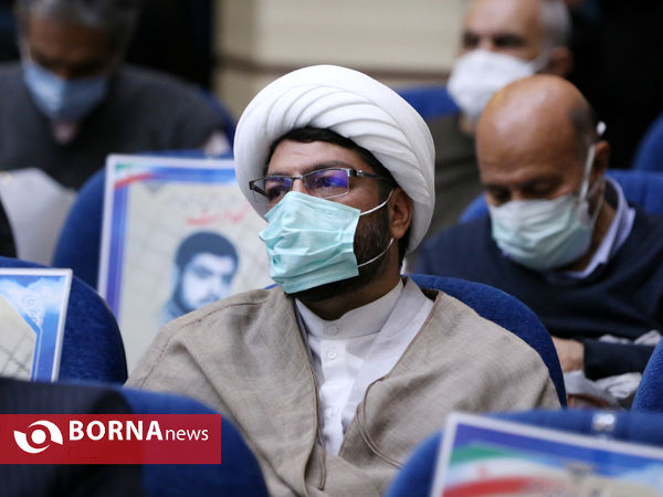 نشست ادبی «واژگان سرخ» در شیراز