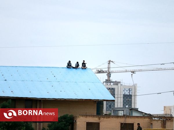 در حاشیه دیدار تیم های فوتبال صنعت نفت - شمس آذر قزوین