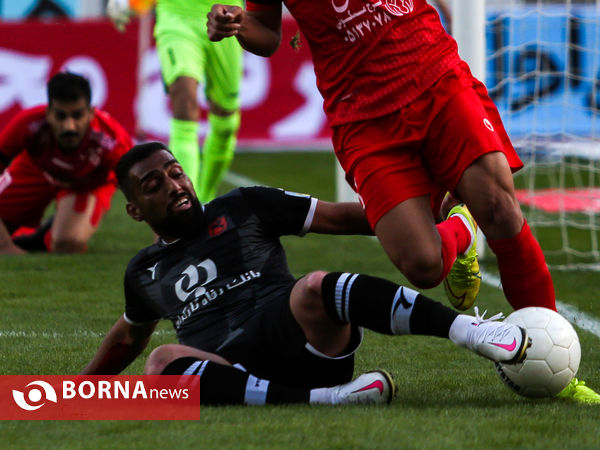 دیدار تیم های شهرخودرو مشهد و مس رفسنجان