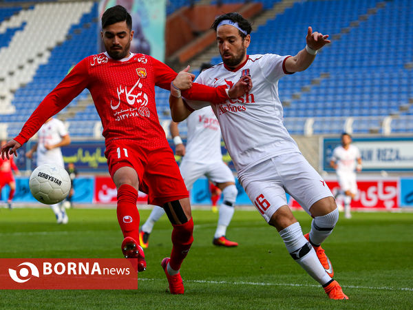 دیدار تیم های شهرخودرو مشهد و نساجی مازندران