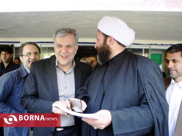در حاشیه بازدید نمایندگان مجلس از مجموعه ورزشی آزادی