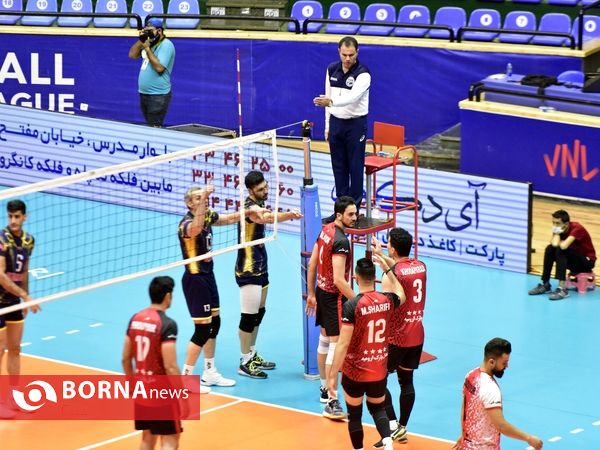 دیدار تیم های والیبال شهرداری ارومیه - فولاد سیرجان