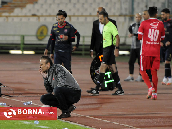 دیدار تیم های فوتبال پرسپولیس - نساجی