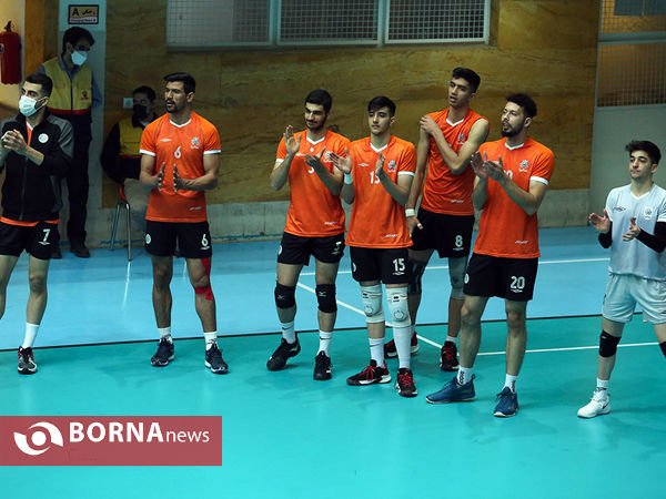 دیدار تیم های والیبال سایپا و پاس گرگان